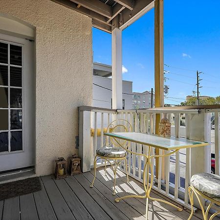 Retro Retreat In Dtsp - Explore The Downtown Area St. Petersburg Exterior photo